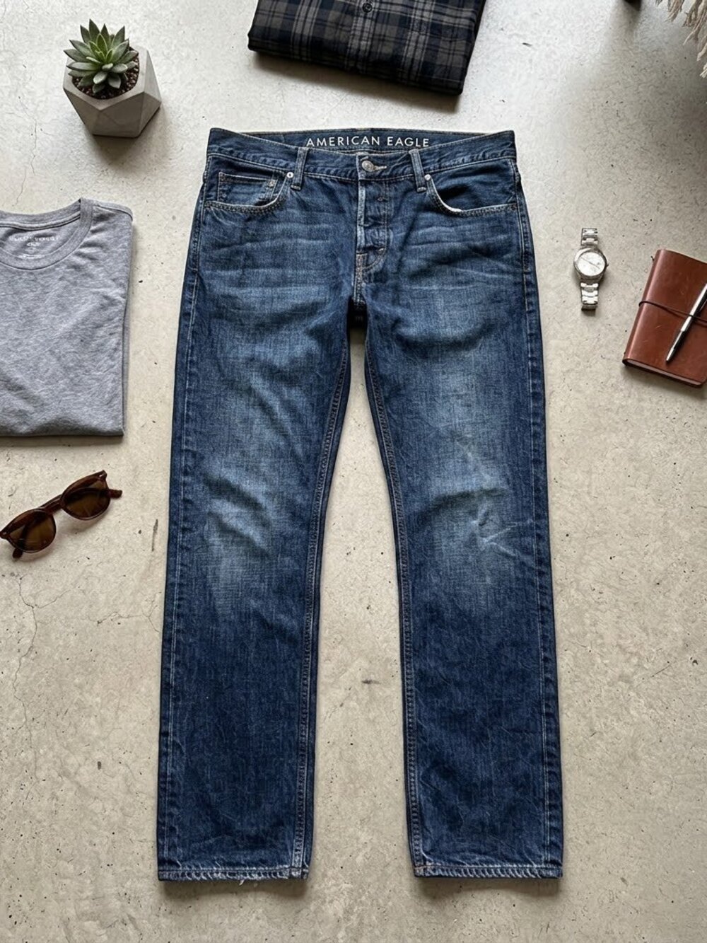 American Eagle Men's Jean Straight Size 34 / 36 Button Fly Distressed